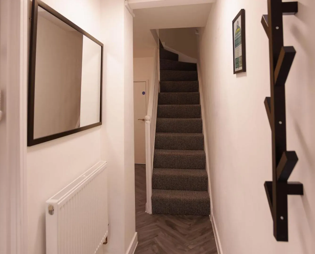 Daire 4 Bedroom, Sleeps 8, 3 Bathroom, Hot Tub, Wifi, Smart Tvs In Each Room 3 Min Walk To Kingsholm Stadium Gloucester